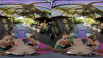 Hot Teenagepar Bliver Vilde I Virtual Reality Yogaklasse