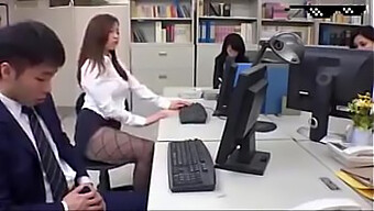 Asian Office Couple Caught On Hidden Cam