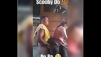 O Vídeo Pornô Sexy Quente E Excitado De Scoby E Pa