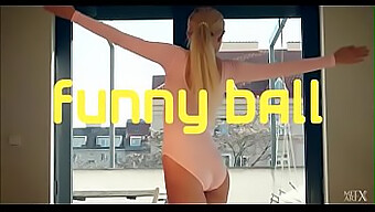 Lisa Dawn'S Sensual Solo Play In Funny Ball: Watch Part 2 On Milfcamhunter.Com