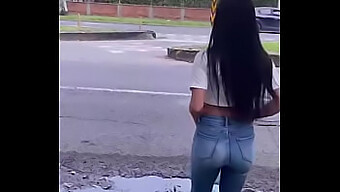 Mamada De Una Chica Por La Calle