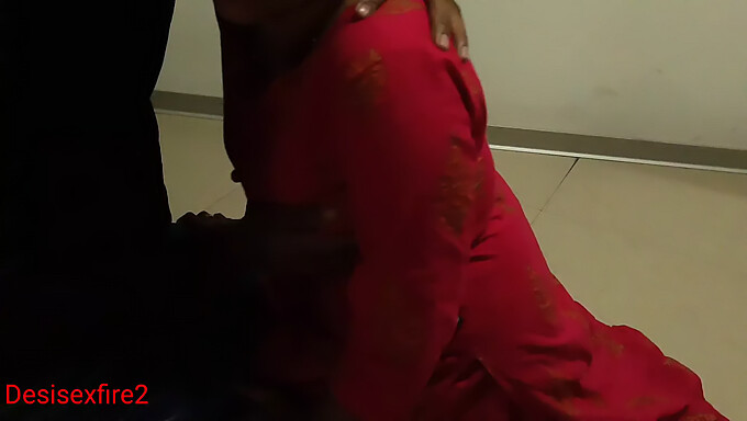 Big Tits Indian Bhabi Gets Fucked