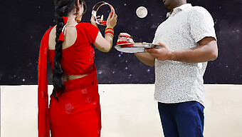 Karva Chauth: Lần Đầu Tiên Vợ Bú Cu Cho Chồng Ngoài Trời