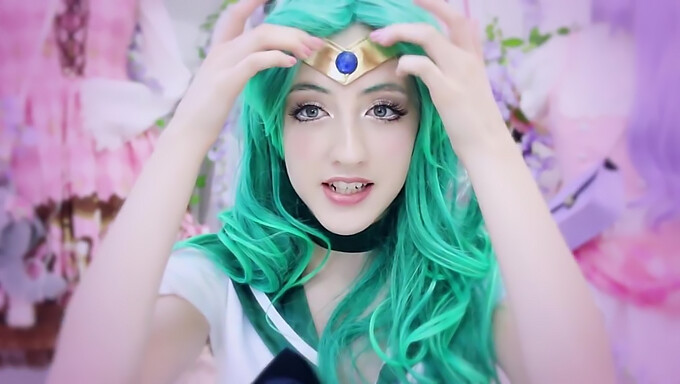 Sailor Neptune Cosplay Beckii Cruel Tar På Seg Gutter