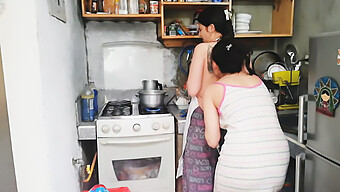 La Teenager Colombiana Mangia Il Mio Cazzo In Cucina