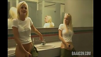 Kom På Brysterne: Jesse Jane Og Riley Steele'S Fantastiske Blowjob